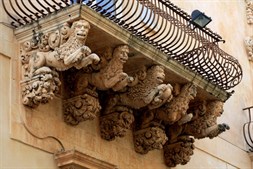 Noto, balcone2