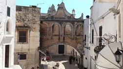 Ostuni vie